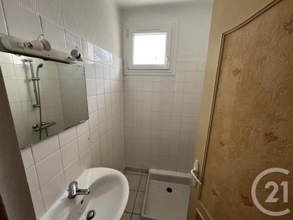 maison à vendre  8 pièces - 99,21 m2 PLEUVEN - 29