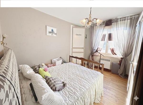 Valence (26000) Maison de ville avec joli terrain