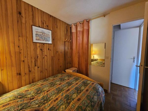 T2 + cabine – 28 m² – Terrasse & Parking Privé – À 50m de la plage de la Gaillarde