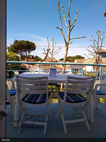 La Tremblade (17390) Belle Ronçoise 6 chambres Plage et commerces à pied.