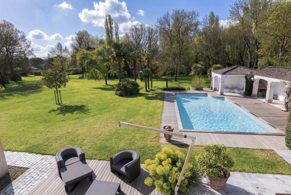 Demeure 466m 2 LA ROCHELLE