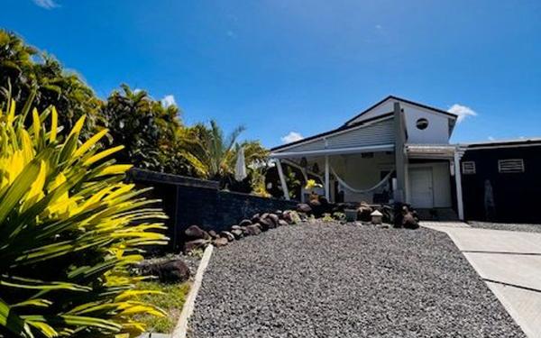 Maison à louer    4 pièces •  Baie-Mahault