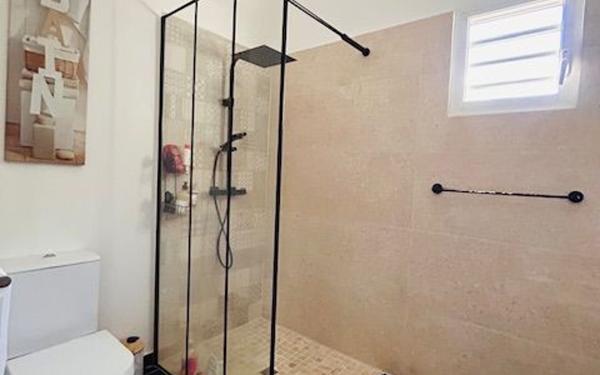 Maison à louer    4 pièces •  Baie-Mahault