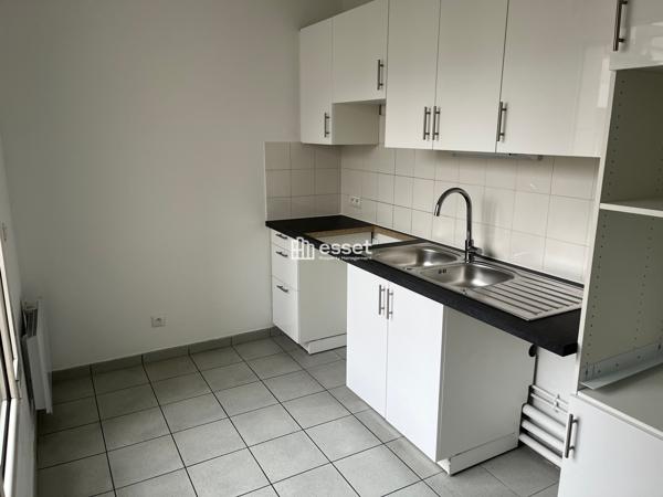 Location Appartement 3 pièces 81.03 m² - Levallois Perret 92300