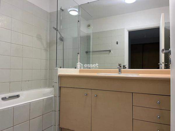 Location Appartement 3 pièces 81.03 m² - Levallois Perret 92300