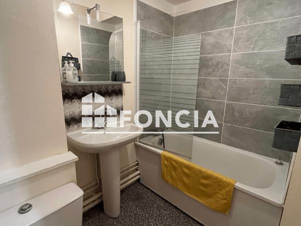 Location Studio meublé 20.08 m² - RESIDENCE LINCOLN Le Mans 72000