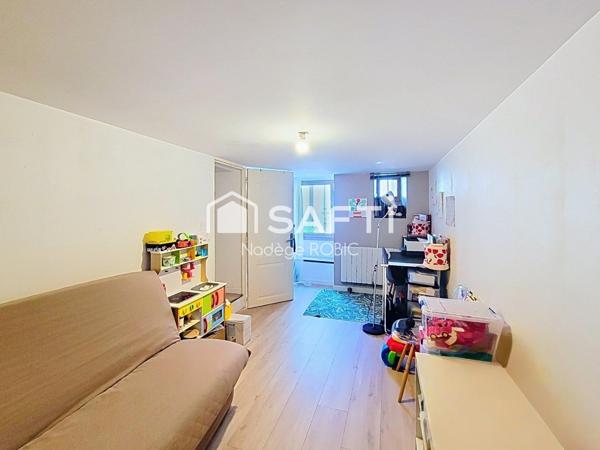 Maison, Seiches sur Le Loir