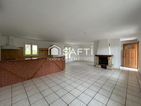 Villebrumier – Maison T4 de plain-pied d'environ  118 m² avec garage et terrain de 930 m²