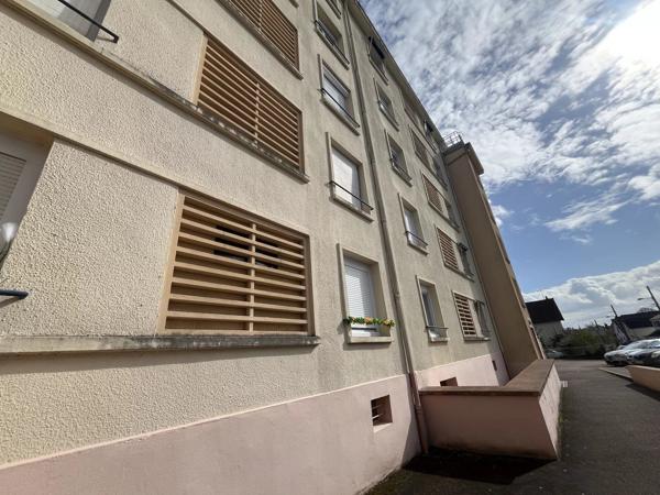 Vente                                                      Appartement
                        
                                         95 m2                     à Nevers