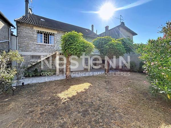 Maison à vendre Brive ancienne caserne - 3 chambre - 2 garages-  jardin - dépendance -