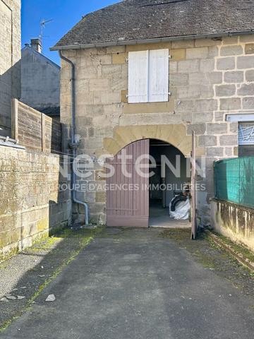 Maison à vendre Brive ancienne caserne - 3 chambre - 2 garages-  jardin - dépendance -