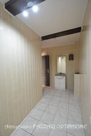 EXCLUSIVITÉ – IMMEUBLE DE RAPPORT AVEC LOCAL COMMERCIAL ET APPARTEMENT T3 À MONTMÉDY (55600)
