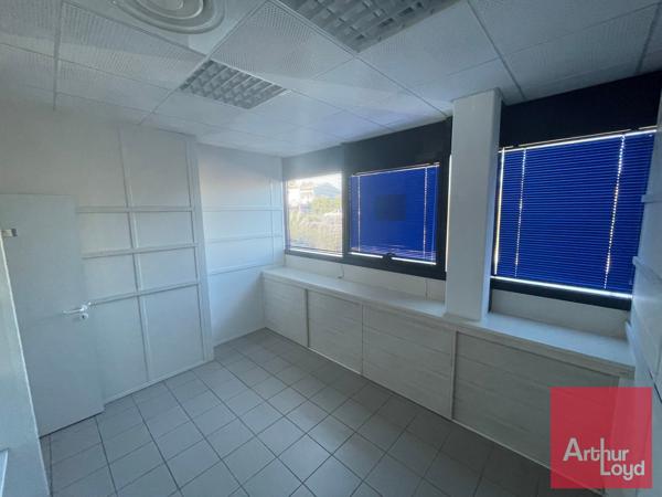 BUREAUX A LOUER SECTEUR RECHERCHE