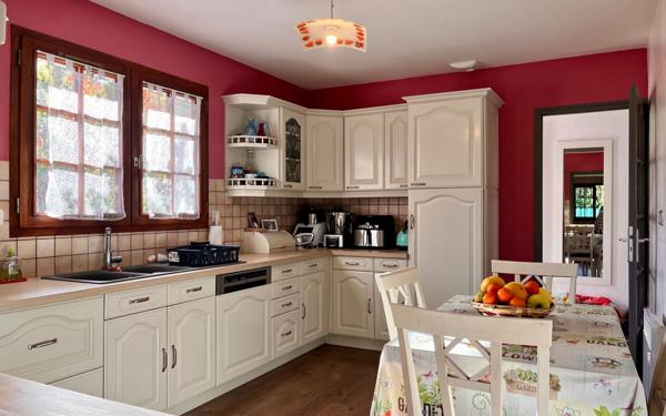 Maison à vendre    5 pièces •  Saubrigues