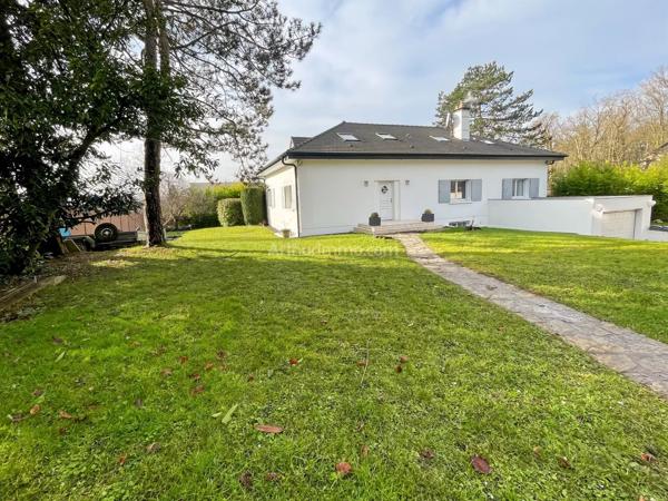 Vente                                                      Maison
                        
                     7 pièces                      183 m2                     à Soisy-sur-Seine