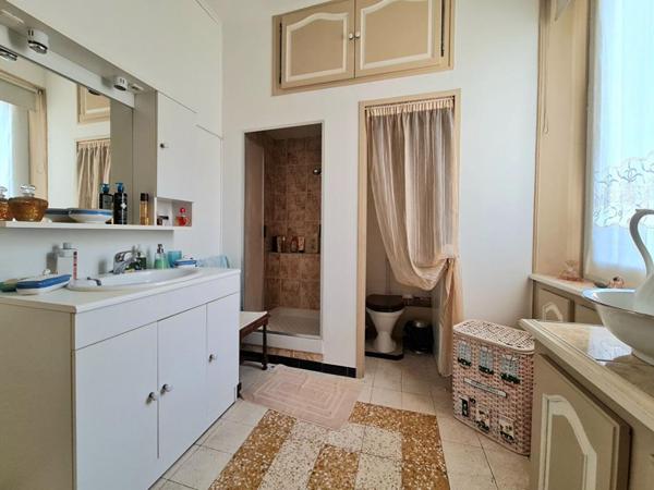 Maison de ville avec fort potentiel à 15 minutes d'Alès