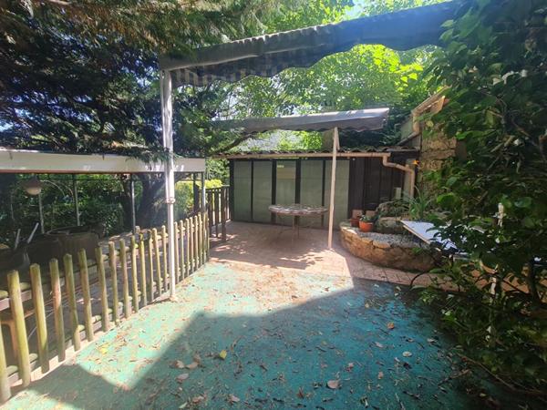 Maison de ville avec fort potentiel à 15 minutes d'Alès