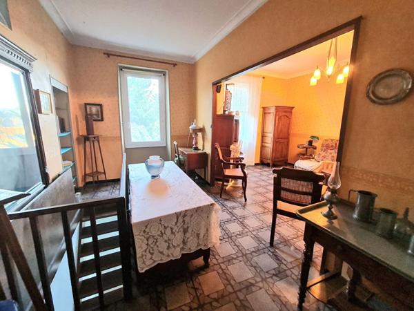 Maison de ville avec fort potentiel à 15 minutes d'Alès