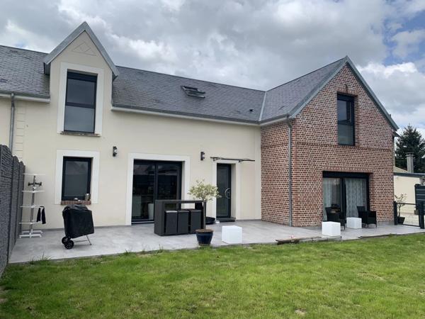 Location Maison 6 pièces 140 m2 à Mesnil-Saint-Laurent