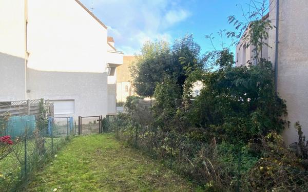 Appartement à vendre    1 pièce •  Aubergenville