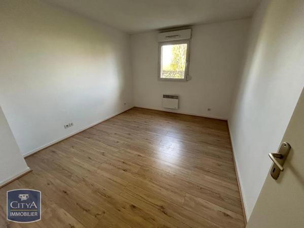 Appartement à louer 2 pièces 48.64m² Villeneuve-sur-Yonne (89500)