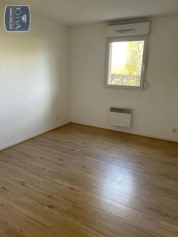 Appartement à louer 2 pièces 48.64m² Villeneuve-sur-Yonne (89500)