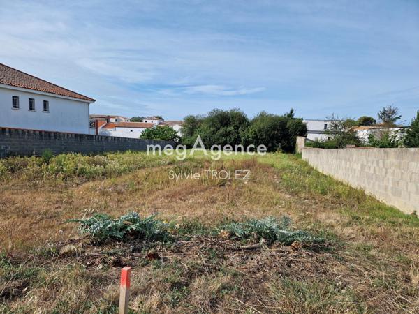 Terrain à SABLES D OLONNE, 85180 - 395m²