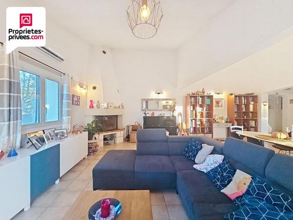 VILLA DE PLAIN PIED  5 pièces 150 m2 AVEC PISCINE