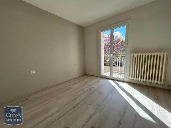 Appartement à louer 2 pièces 45.19m² Agen (47000)