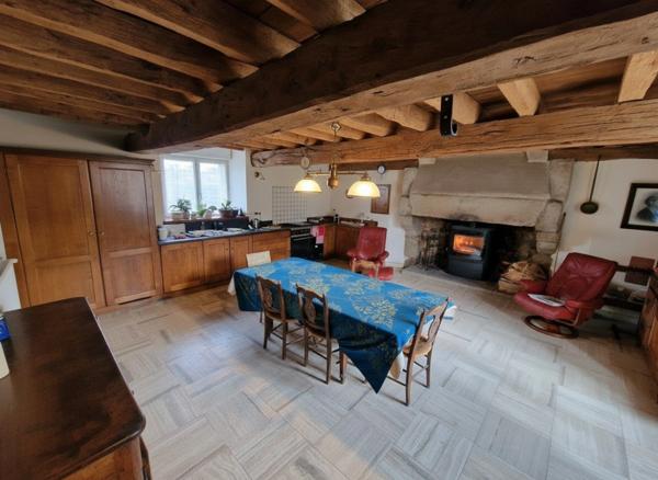 Propriete à vendre 7 pièces LANDEHEN (22)