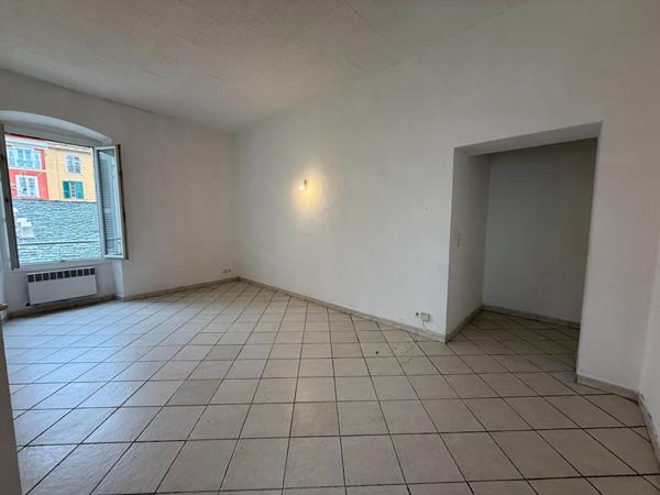 Location d'un appartement T2 à BASTIA (20200)