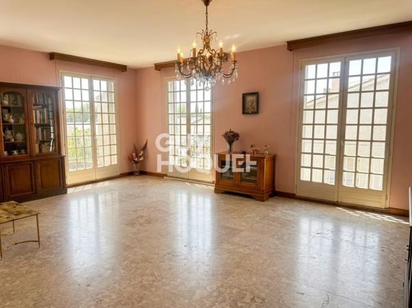 MAISON À VENDRE DE 5 PIÈCES DE 168,00 M²