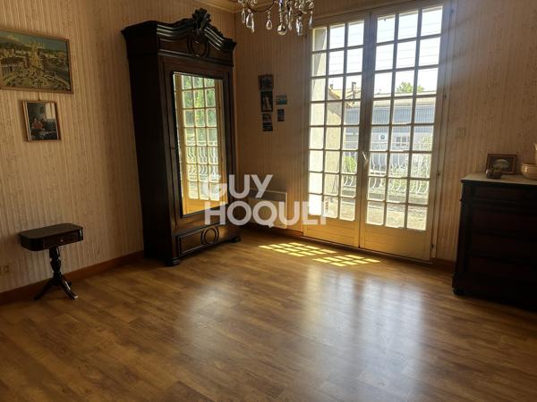MAISON À VENDRE DE 5 PIÈCES DE 168,00 M²