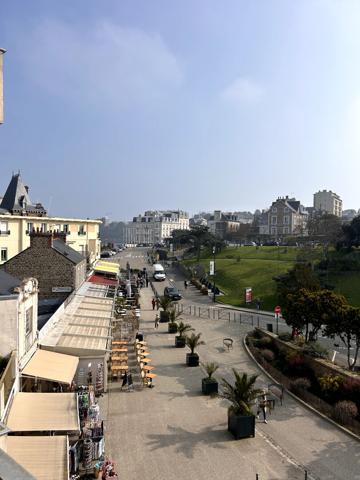 Appartement Dinard 3 pièces aperçu mer