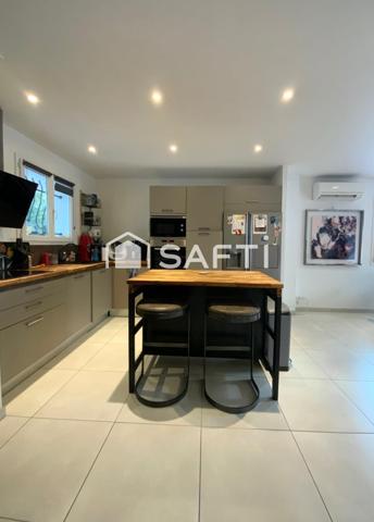 A GIGNAC, VILLA 4 CHAMBRES