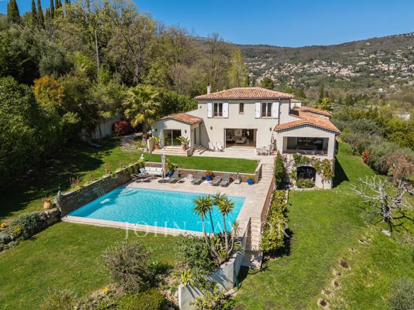 Luxueuse villa de 7 chambres avec vue panoramique pour une grande famille