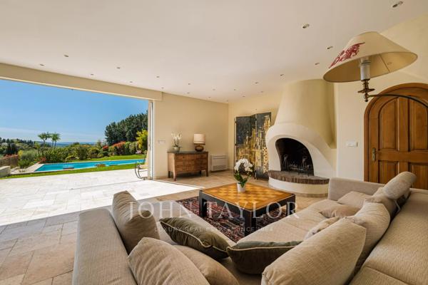 Luxueuse villa de 7 chambres avec vue panoramique pour une grande famille
