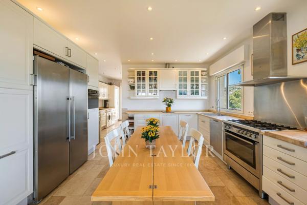 Luxueuse villa de 7 chambres avec vue panoramique pour une grande famille