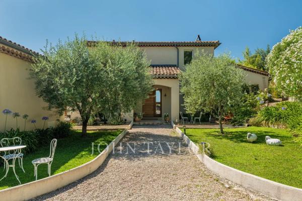 Luxueuse villa de 7 chambres avec vue panoramique pour une grande famille