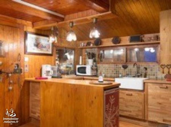 L'authenticité à COURCHEVEL 1850. Beau chalet avec vue sur la Vanoise