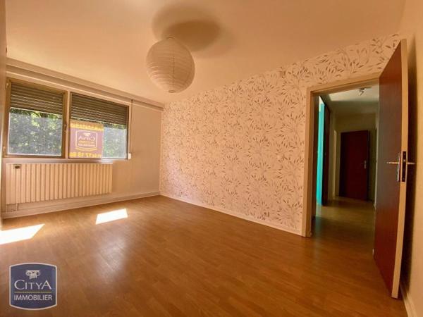 Appartement à louer 4 pièces 80.87m²