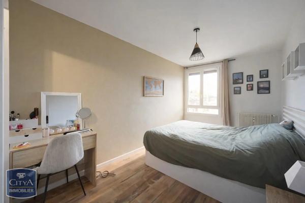 Appartement à vendre 2 pièces 62m² Saint-Marcellin (38160)