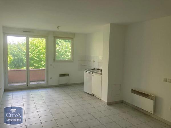 Appartement à louer 2 pièces 46.39m² Belfort (90000)