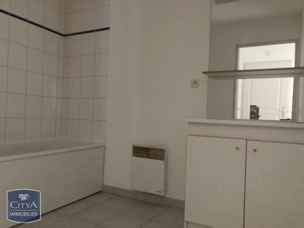 Appartement à louer 2 pièces 46.39m² Belfort (90000)