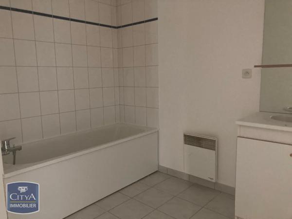 Appartement à louer 2 pièces 46.39m² Belfort (90000)