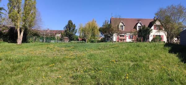 Construisez la maison de vos rêve sur un terrain idéal à BRETAGNOLLE.