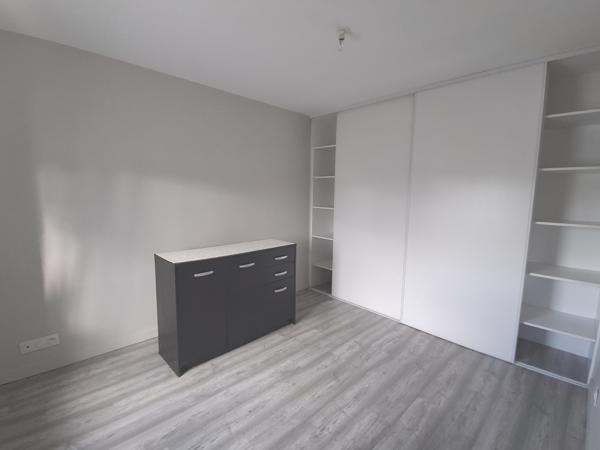 Loft avec hangar, proche centre-ville