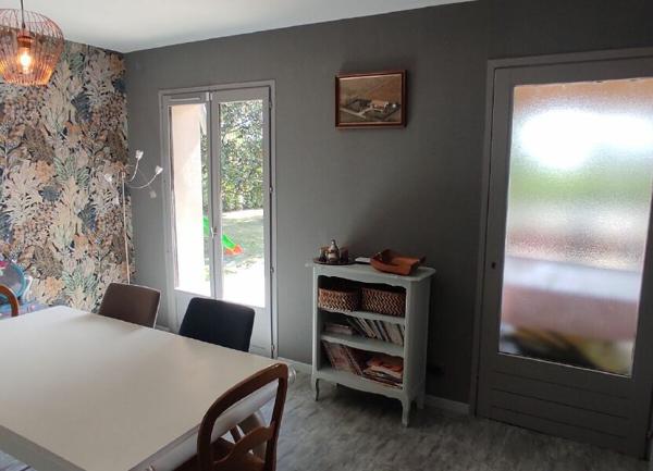 Maison à vendre    4 pièces •  Vallon-Pont-d'Arc