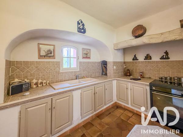 Maison à vendre 6 pièces 233 m² Roquebrune-sur-Argens