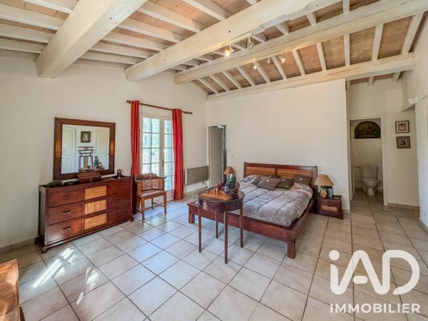 Maison à vendre 6 pièces 233 m² Roquebrune-sur-Argens